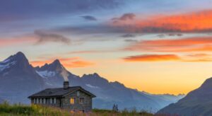 Zwischen enttäuschten Hoffnungen und wirtschaftlichen Realitäten: Der Traum vom Eigenheim in der Schweiz wird oft zum Hindernislauf